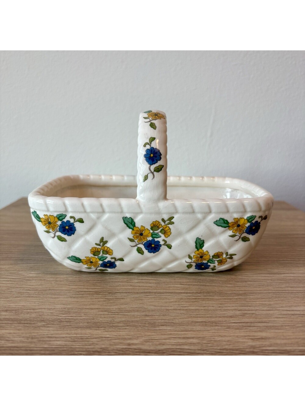 Vintage Elizabeth Arden Flower Ceramic Basket Cottagecore Made in Japan 7”